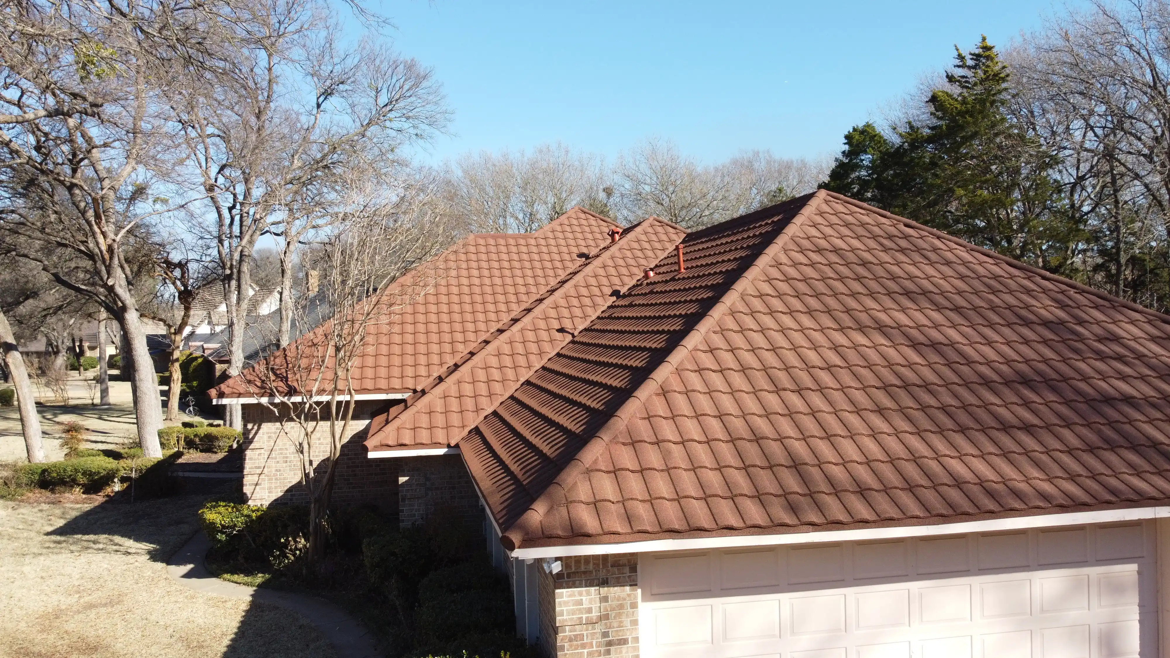 Tefute Roman tile roof in Terra Cotta